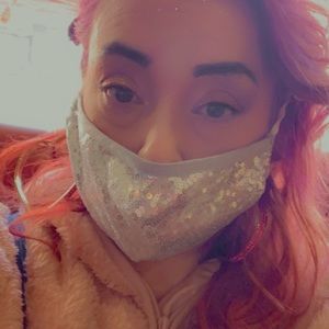 Meet your Posher, Flor de maria